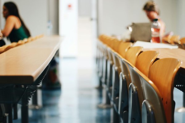 L'éthique d'entreprise à l'ère numérique : Défis, Opportunités et Pratiques Innovantes